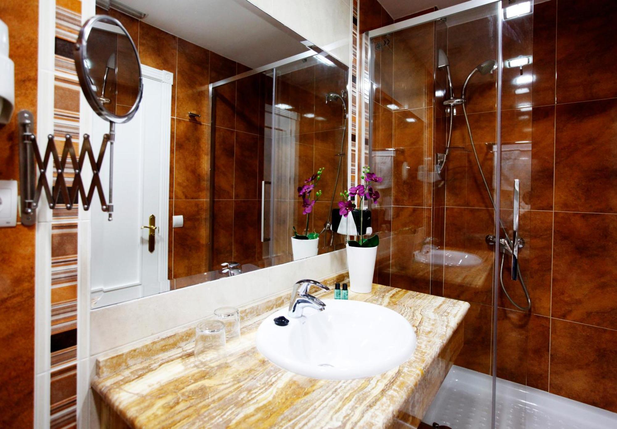 Hostal Paris San Fernando Bilik gambar