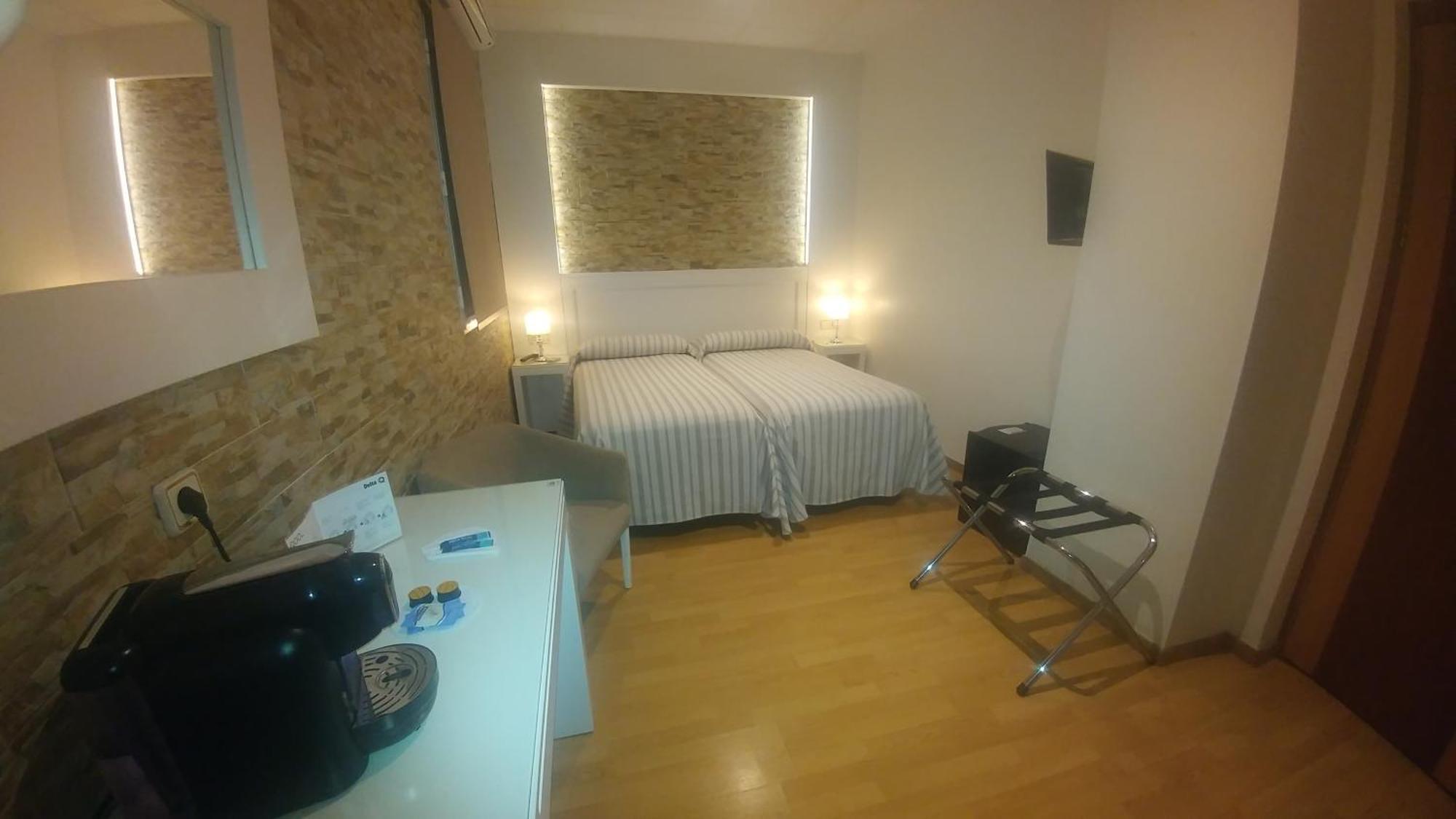 Hostal Paris San Fernando Luaran gambar