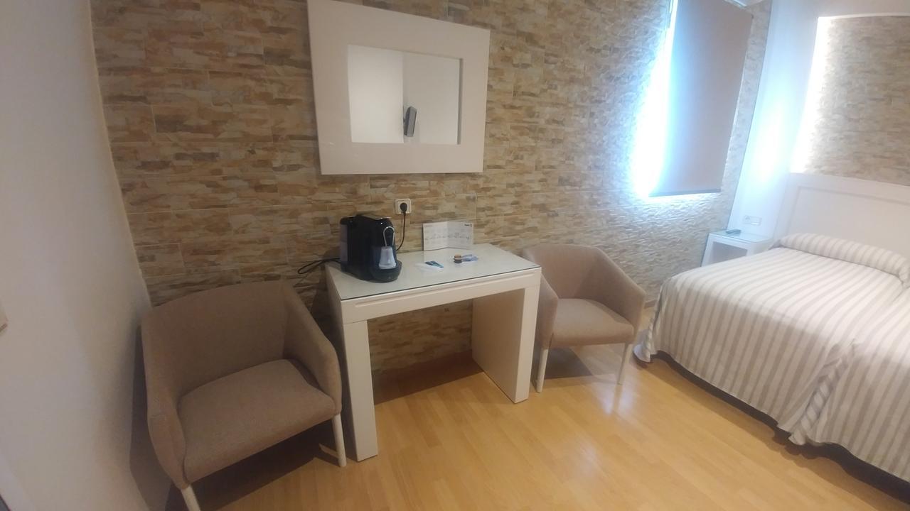Hostal Paris San Fernando Luaran gambar